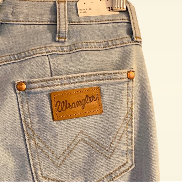 Free People for Wrangler High Rise Flare Jeans - Picture 4 of 5